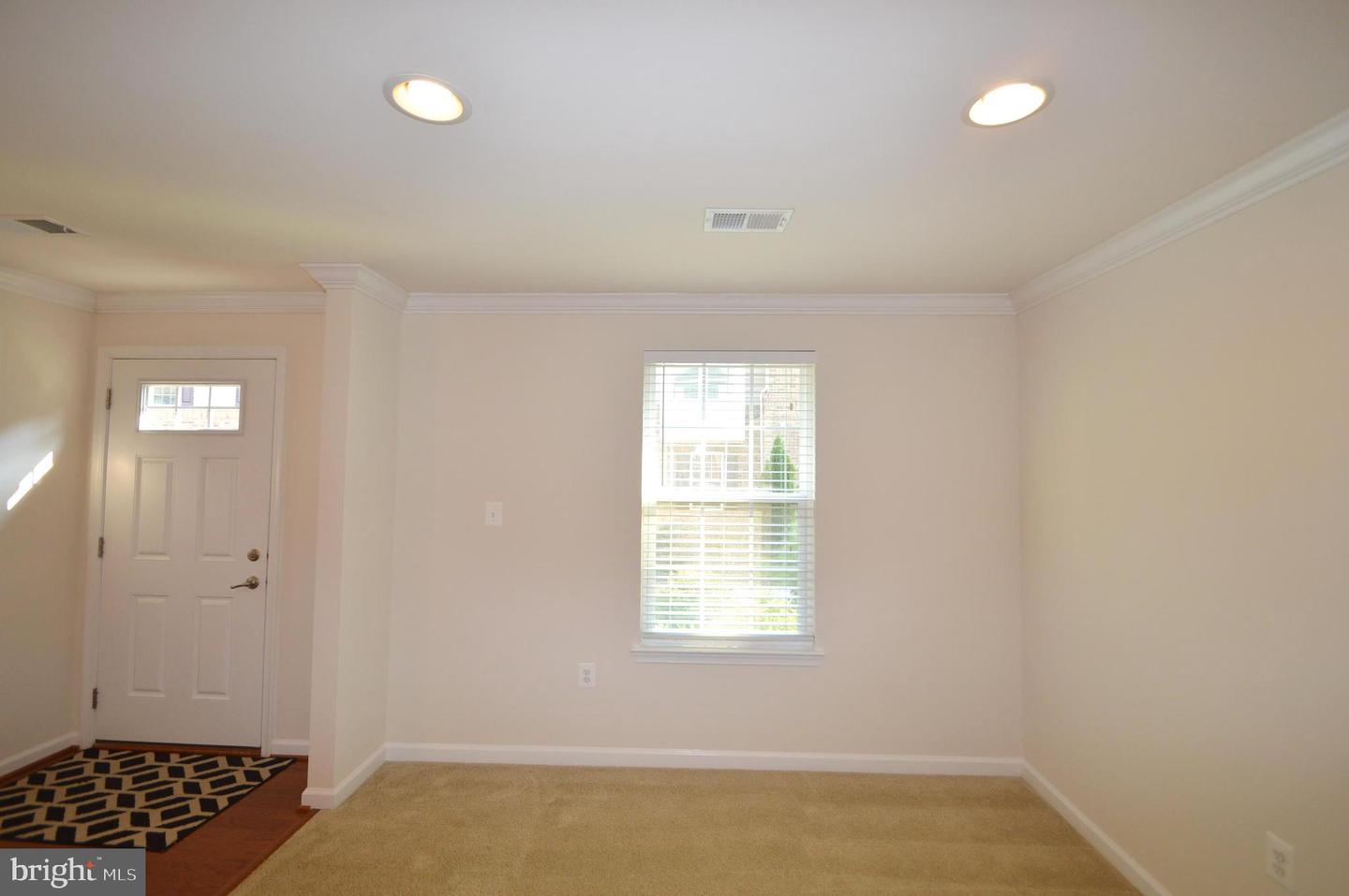 42618 Drazenovich Epoch Ter Property Photo 6