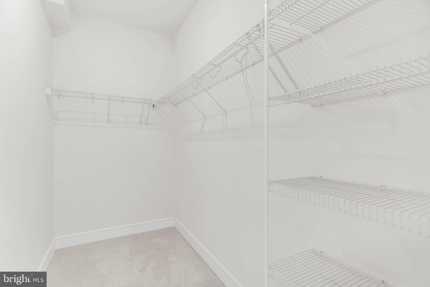 21807 Croxley Ter Property Photo 20