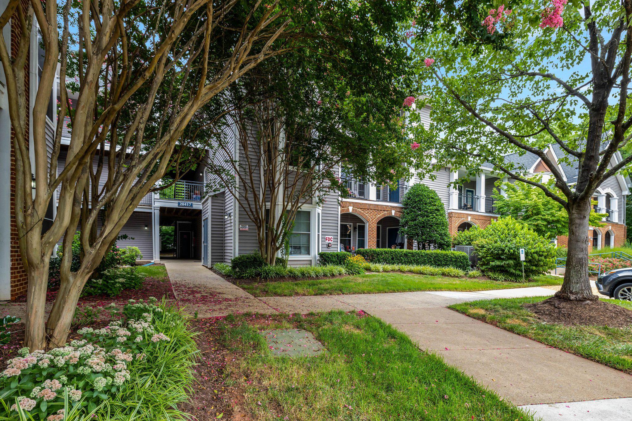 20417 Riverbend Sq #201 Property Photo 2
