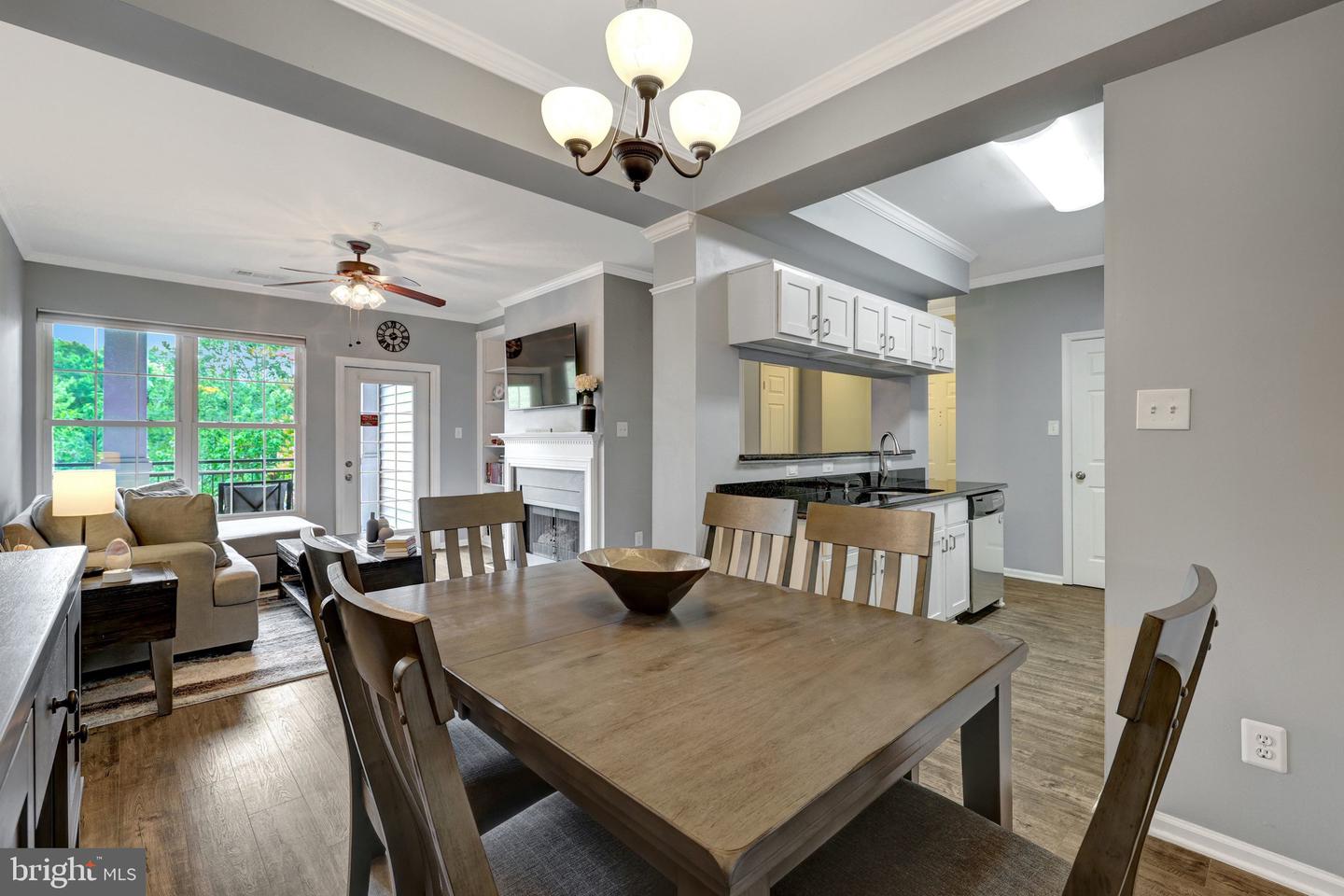 20417 Riverbend Sq #201 Property Photo 18