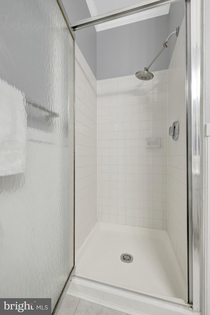20417 Riverbend Sq #201 Property Photo 33