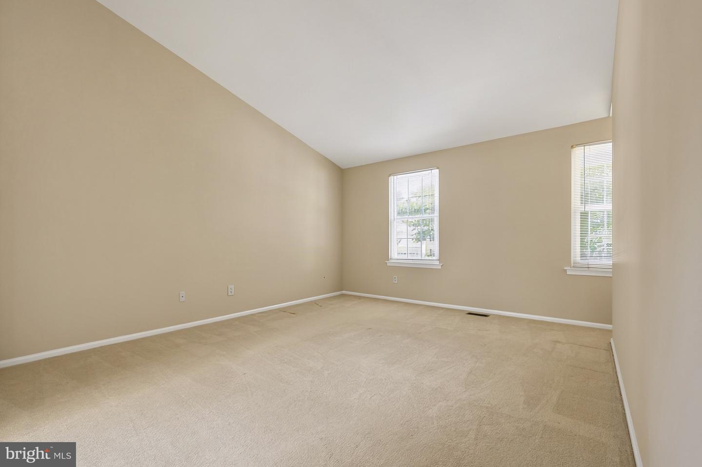 3 Dunbar Way Property Photo 31