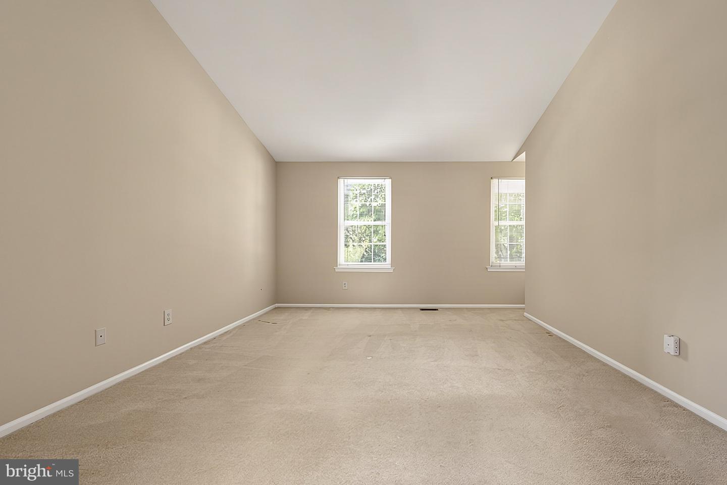 3 Dunbar Way Property Photo 32