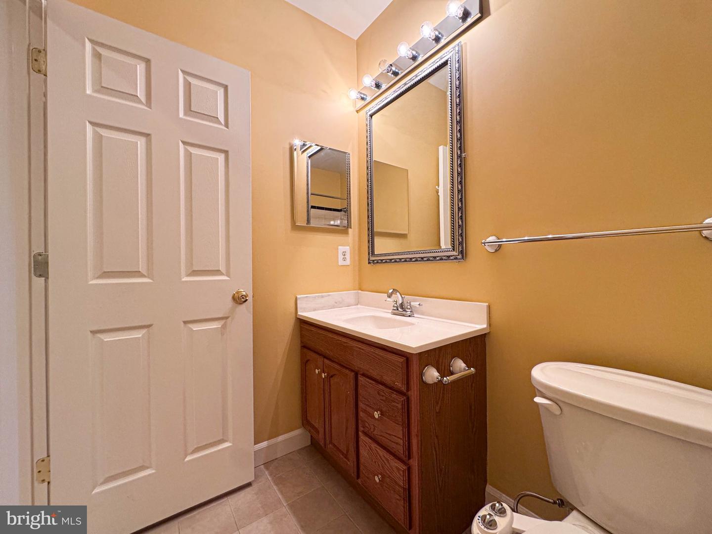 22827 Oakgrove Rd Property Photo 10