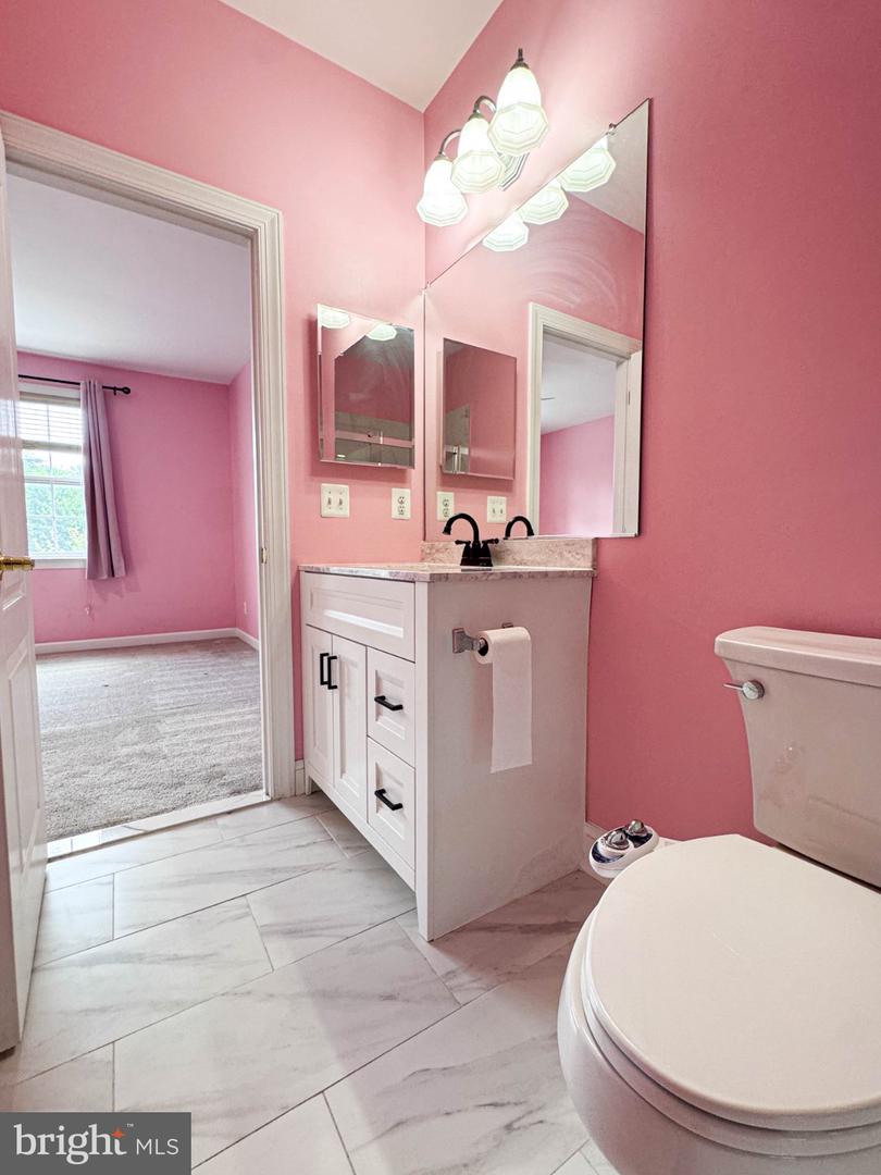 22827 Oakgrove Rd Property Photo 24