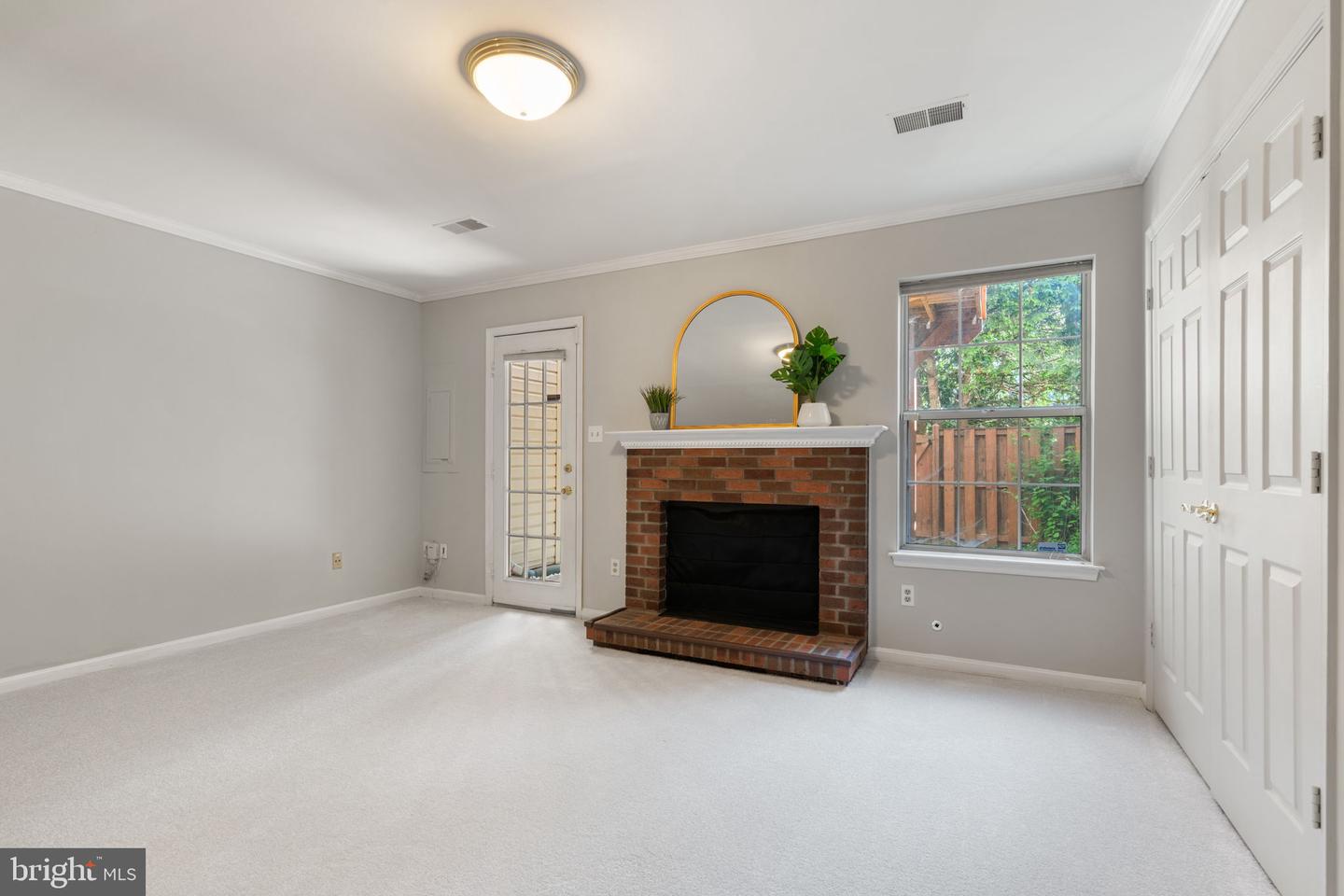 45477 Baggett Ter Property Photo 7