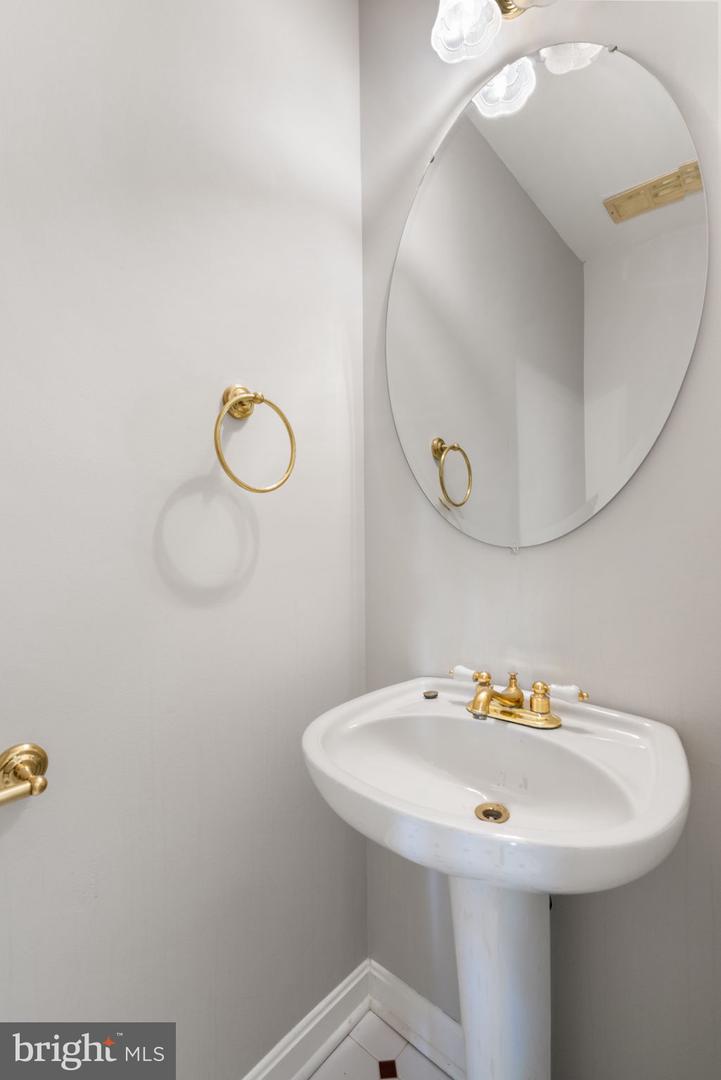 45477 Baggett Ter Property Photo 9