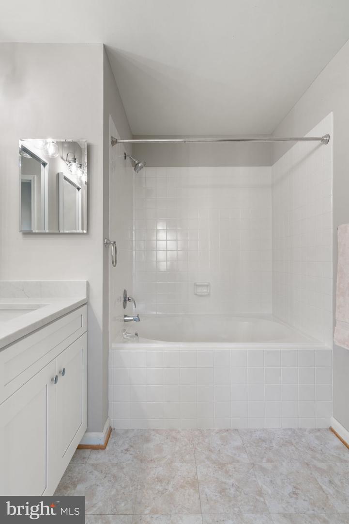 45477 Baggett Ter Property Photo 28