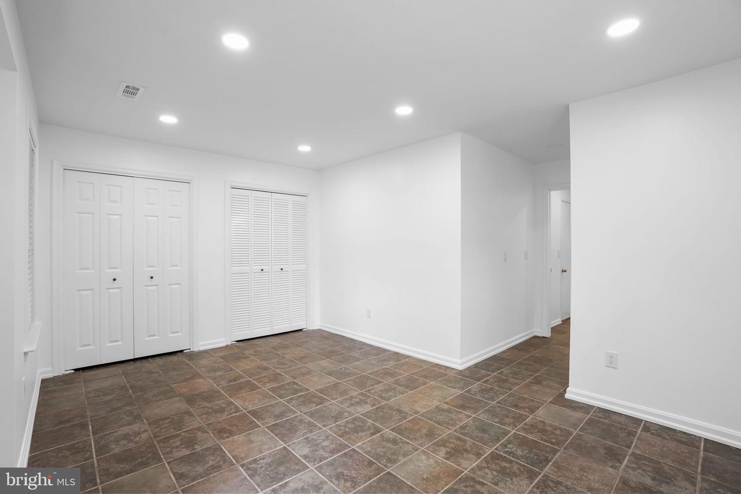 423 Mcdaniel Dr Property Photo 37