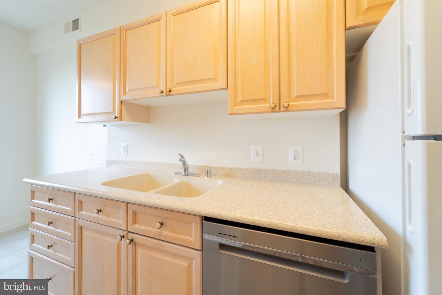 19355 Cypress Ridge Ter #905 Property Photo 11
