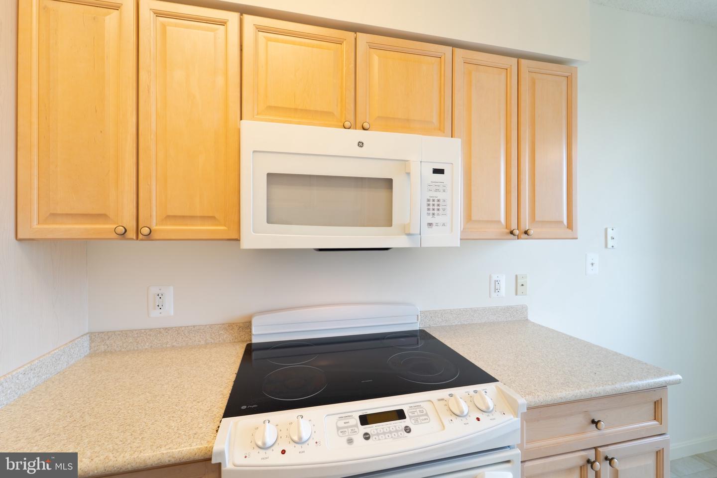 19355 Cypress Ridge Ter #905 Property Photo 12