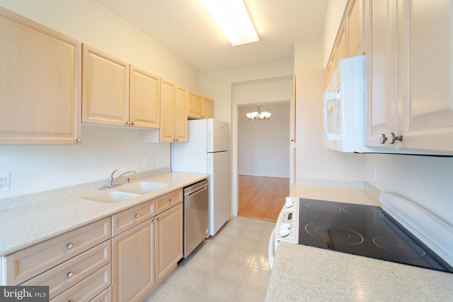19355 Cypress Ridge Ter #905 Property Photo 14
