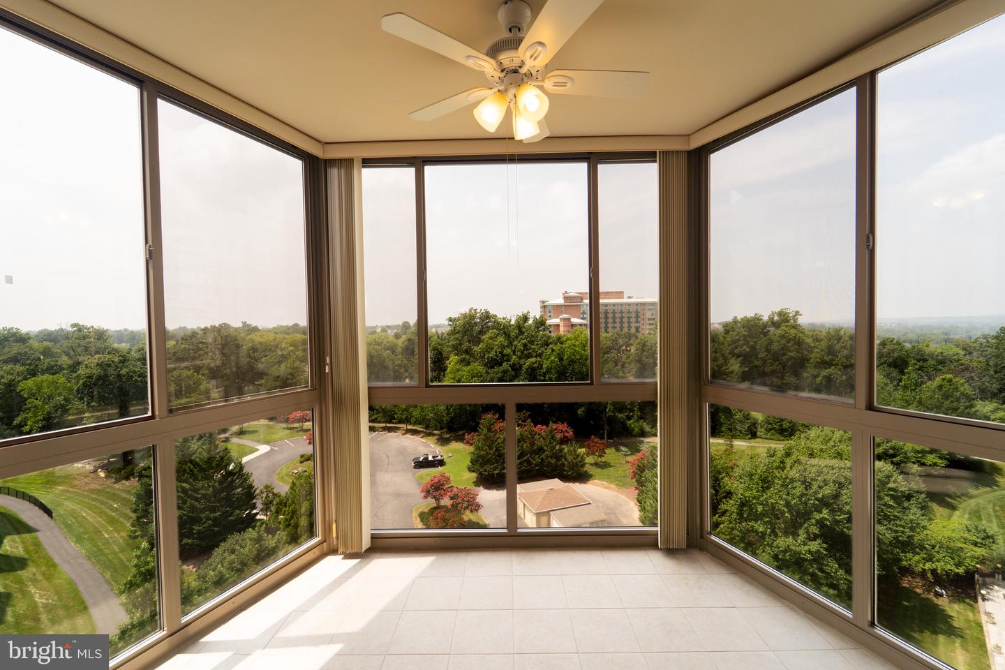 19355 Cypress Ridge Ter #905 Property Photo 20