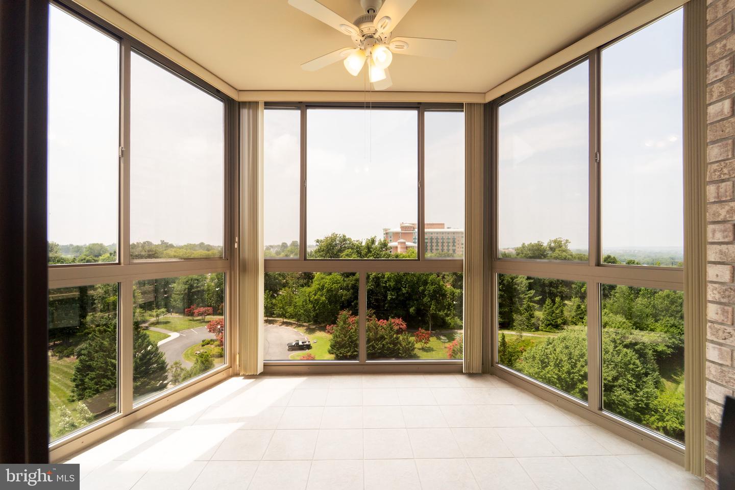19355 Cypress Ridge Ter #905 Property Photo 21