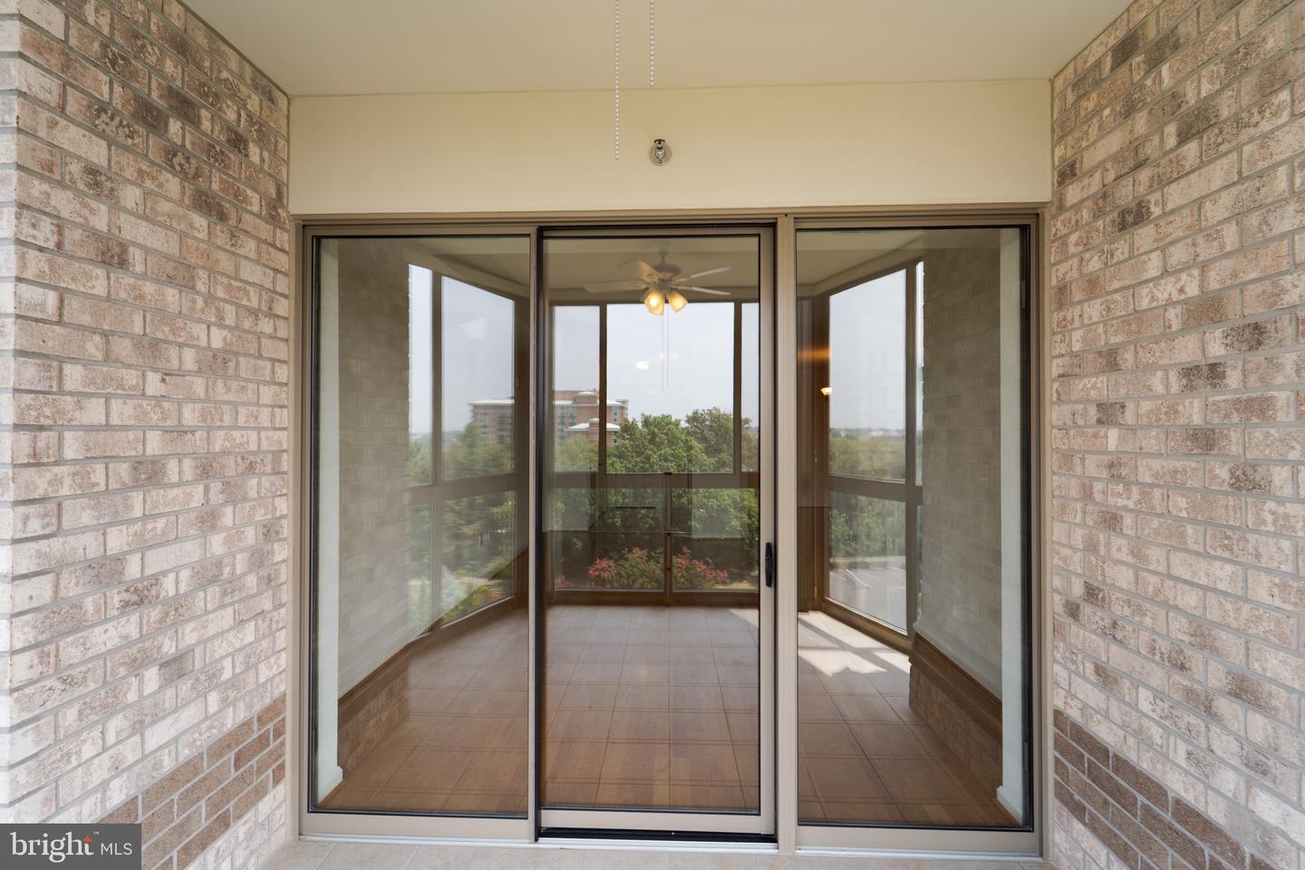 19355 Cypress Ridge Ter #905 Property Photo 24