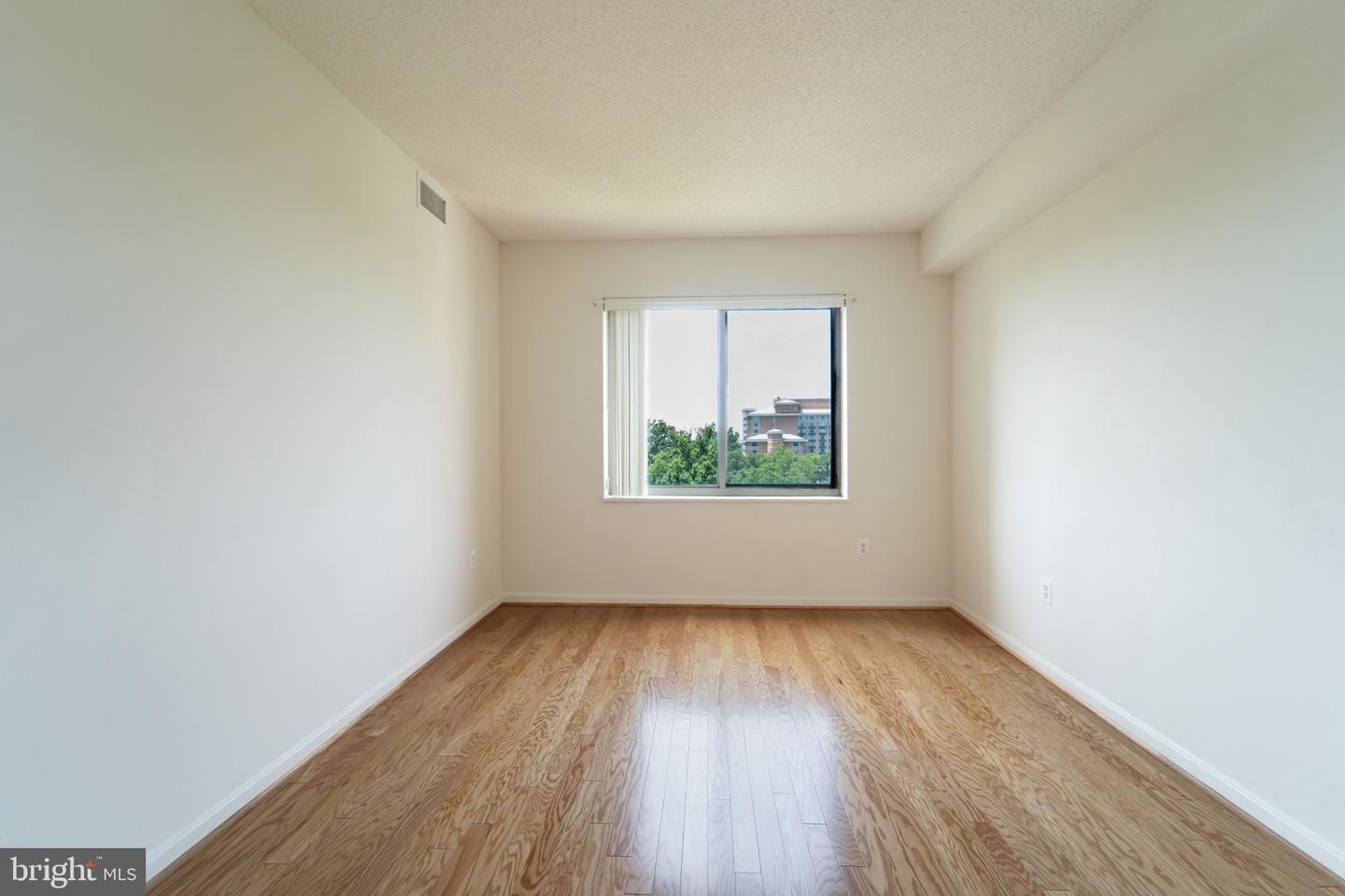 19355 Cypress Ridge Ter #905 Property Photo 29