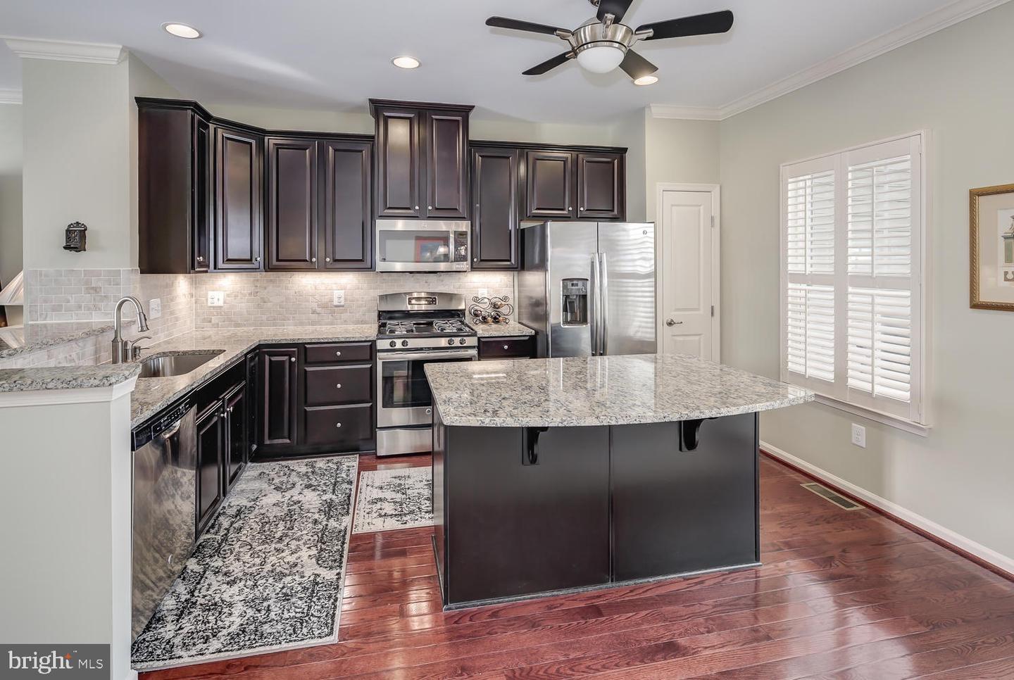 45954 Iron Oak Ter Property Photo 3