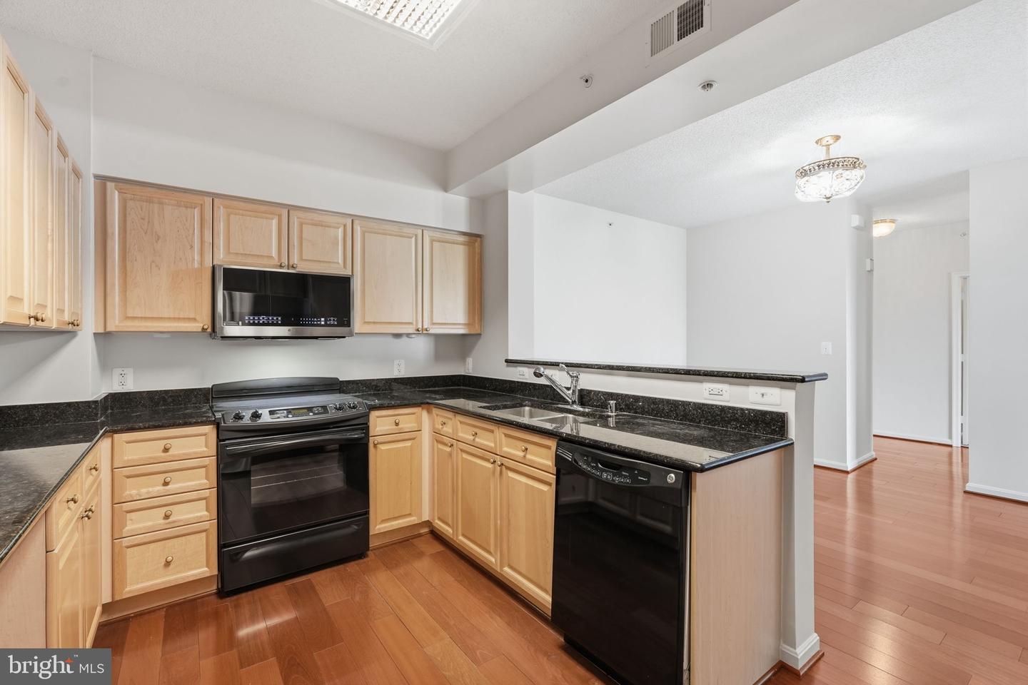 19355 Cypress Ridge Ter #408 Property Photo 13