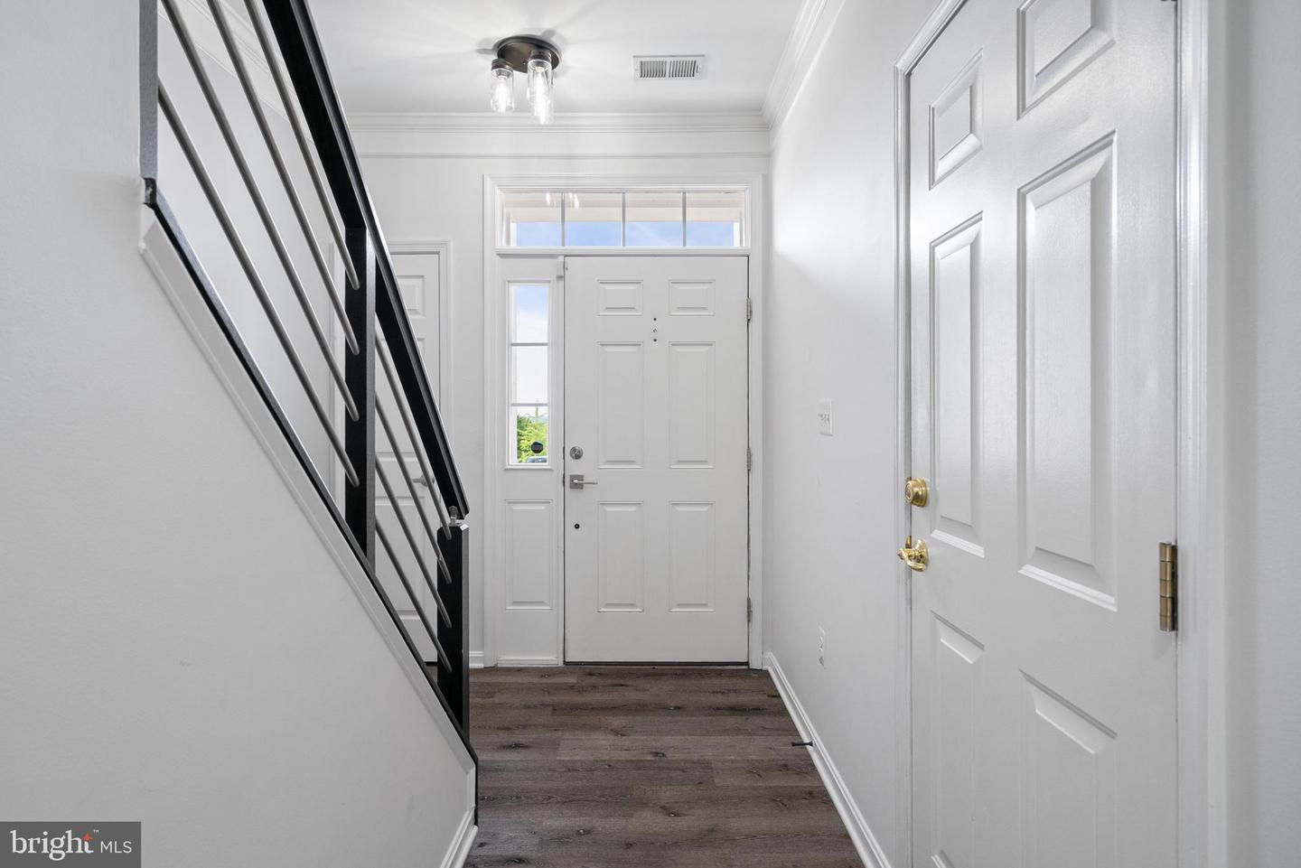 508 Legrace Ter Ne Property Photo 5