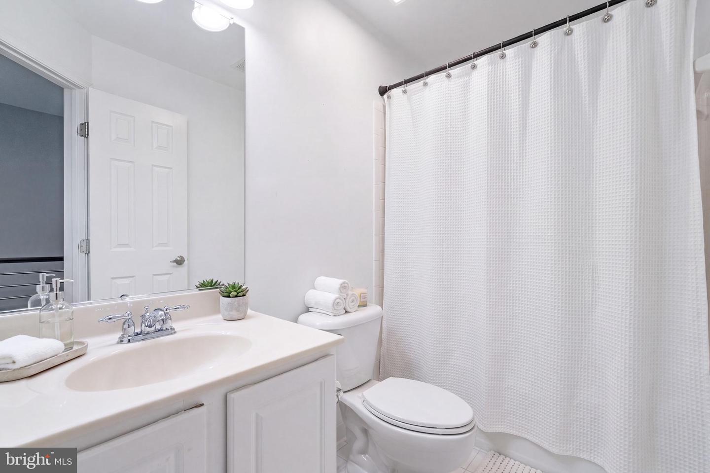 508 Legrace Ter Ne Property Photo 22