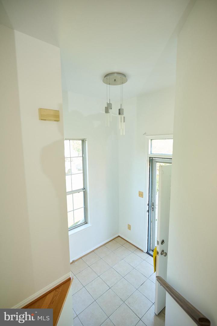 46760 Hobblebush Ter Property Photo 2