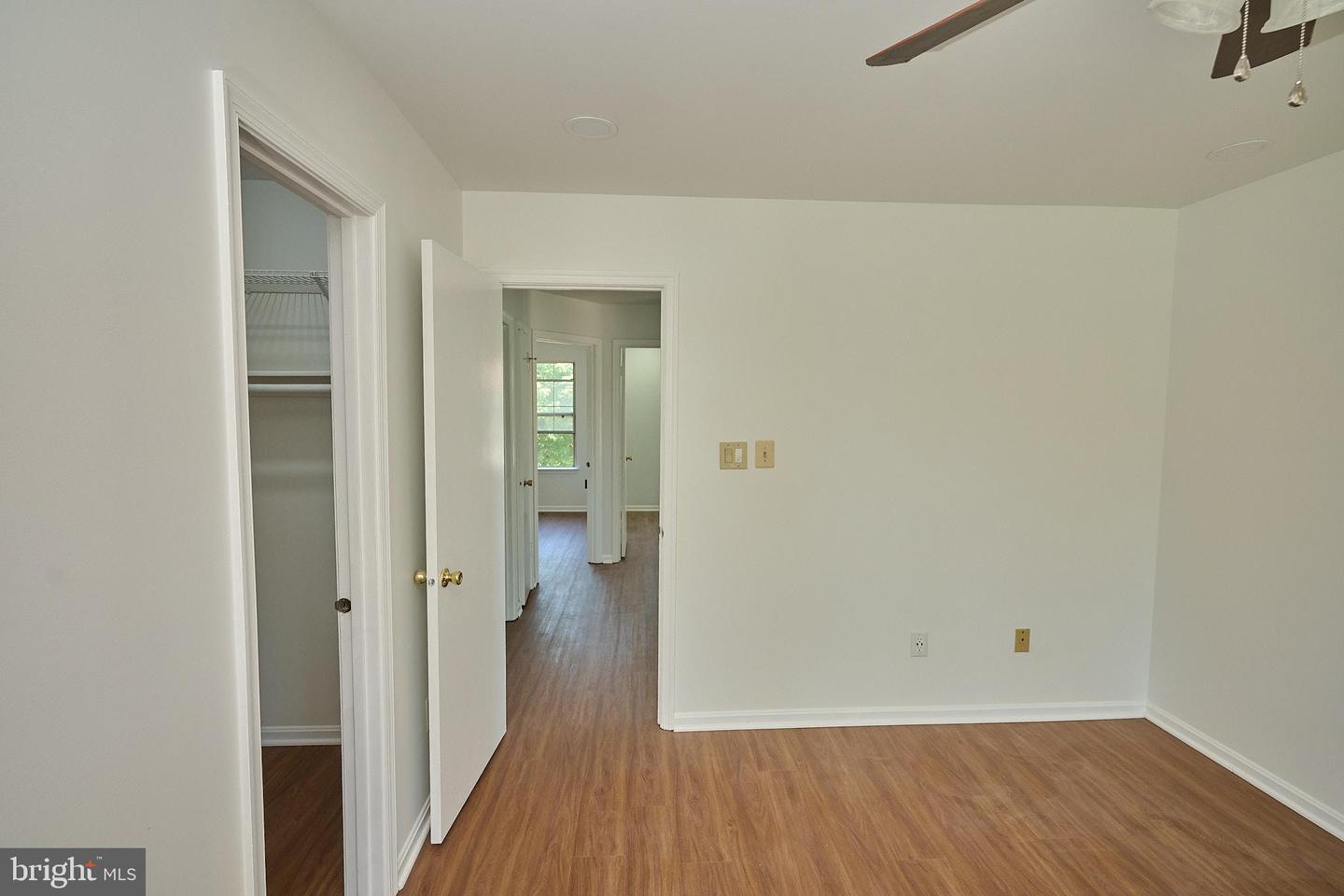 46760 Hobblebush Ter Property Photo 25