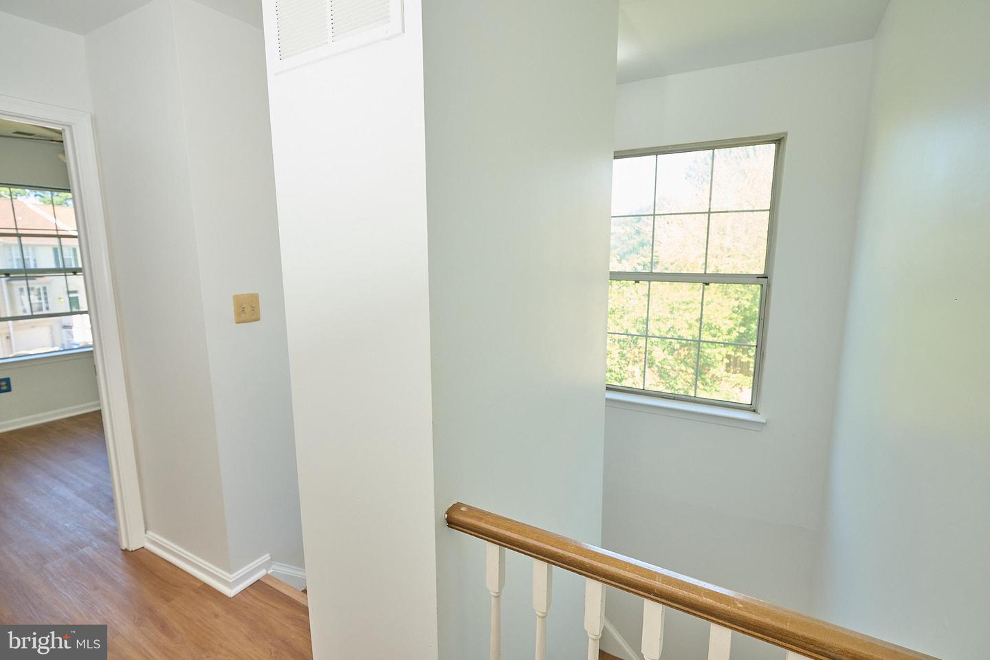 46760 Hobblebush Ter Property Photo 27