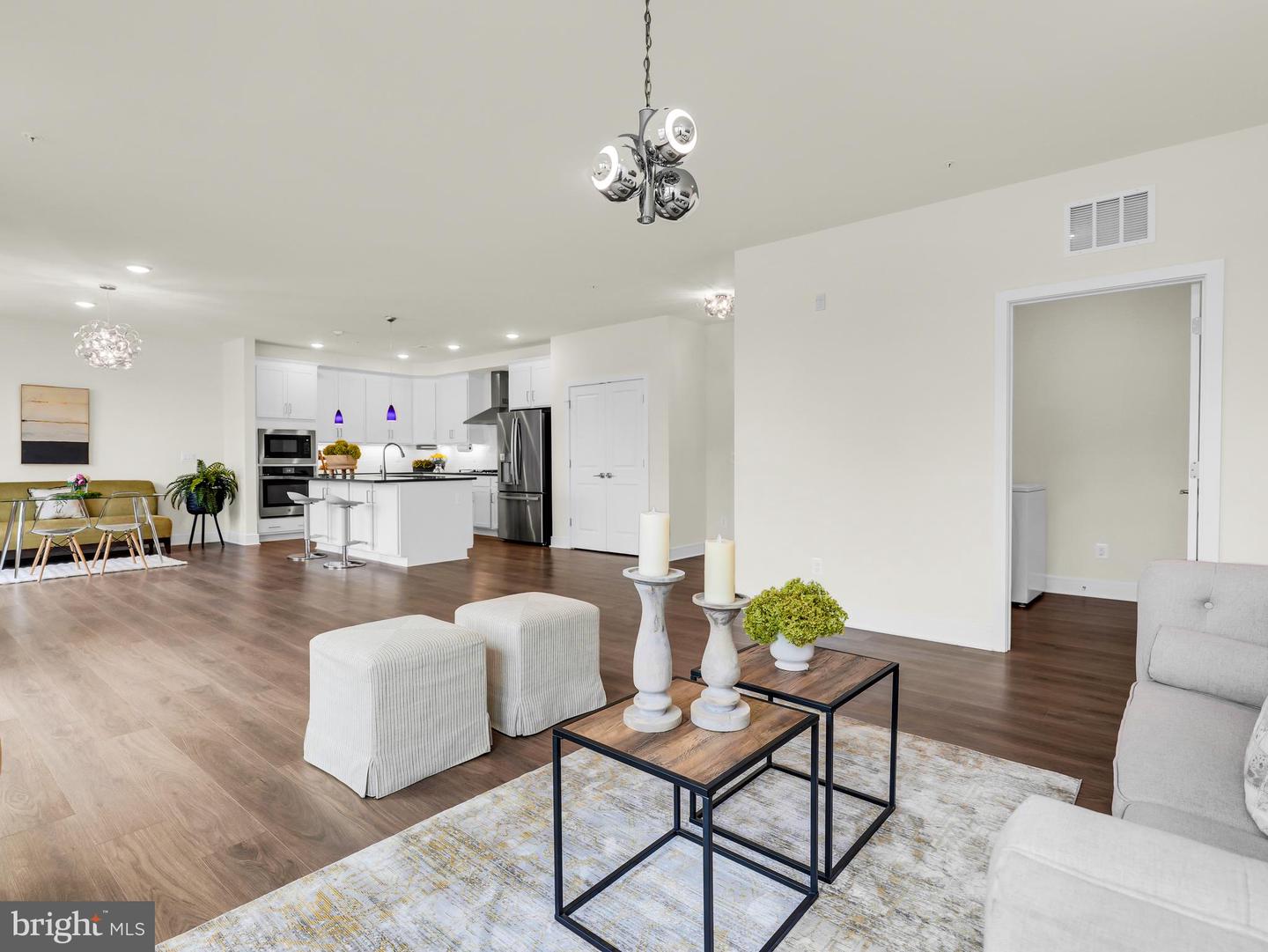 42920 Firefly Sonata Ter #101 Property Photo 11