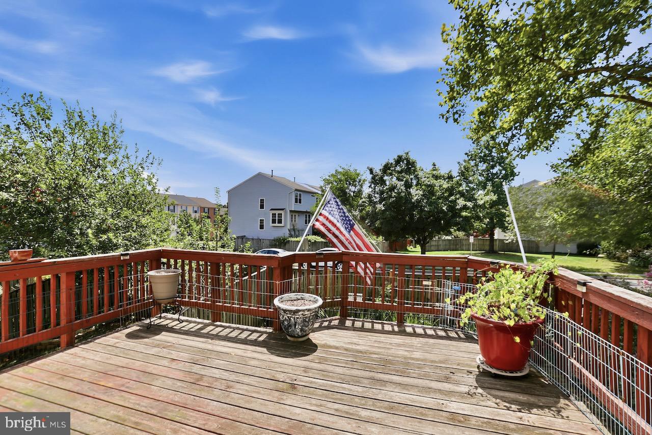740 Hetzel Ter Se Property Photo 3