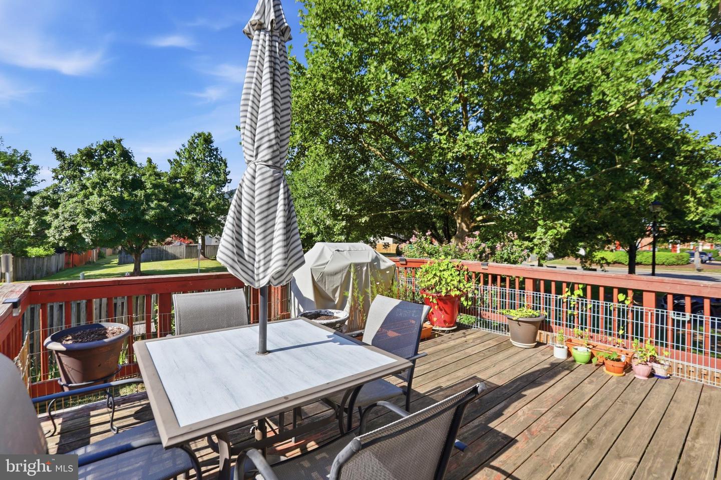 740 Hetzel Ter Se Property Photo 4