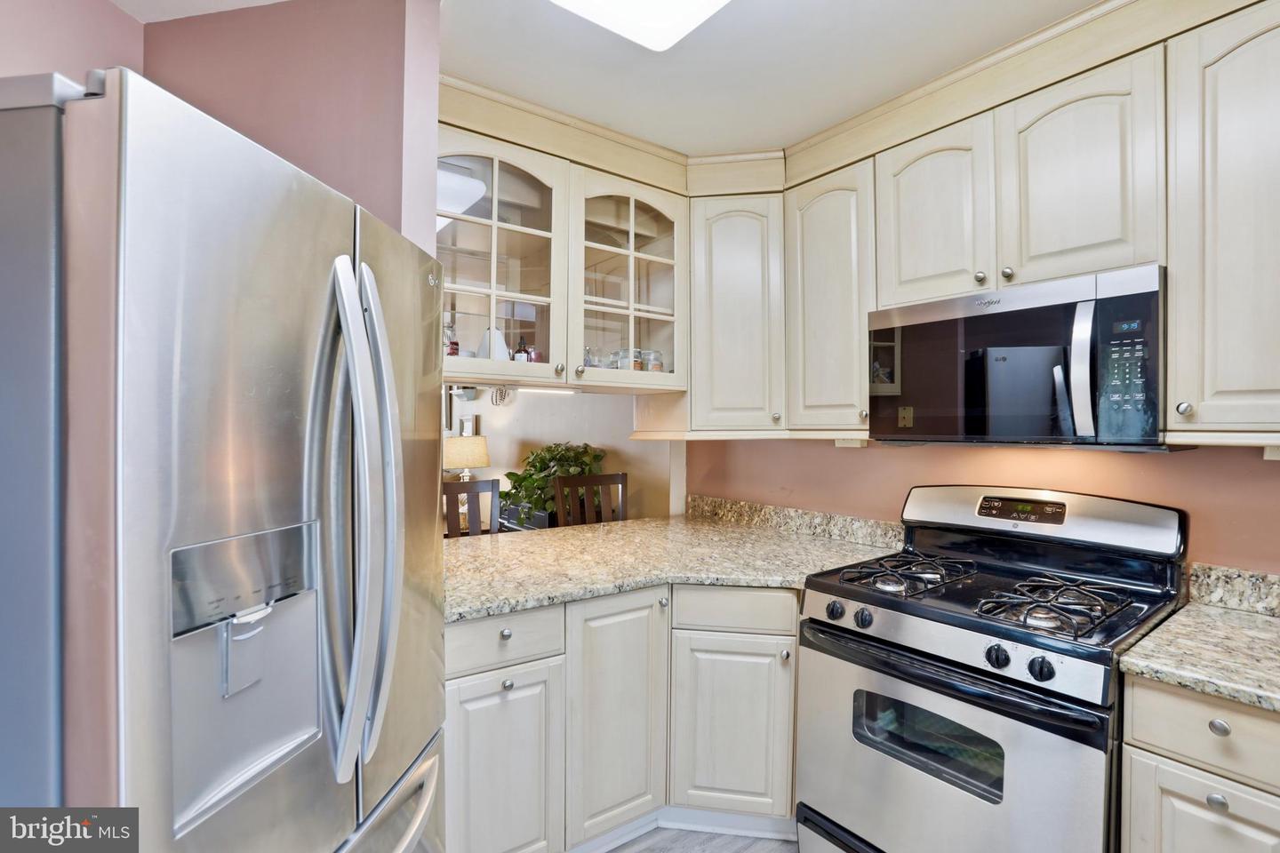 740 Hetzel Ter Se Property Photo 13
