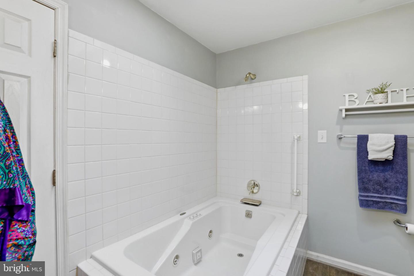 740 Hetzel Ter Se Property Photo 28