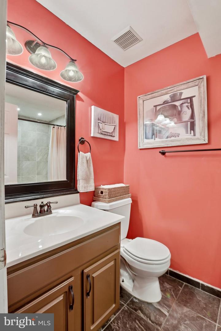 740 Hetzel Ter Se Property Photo 34