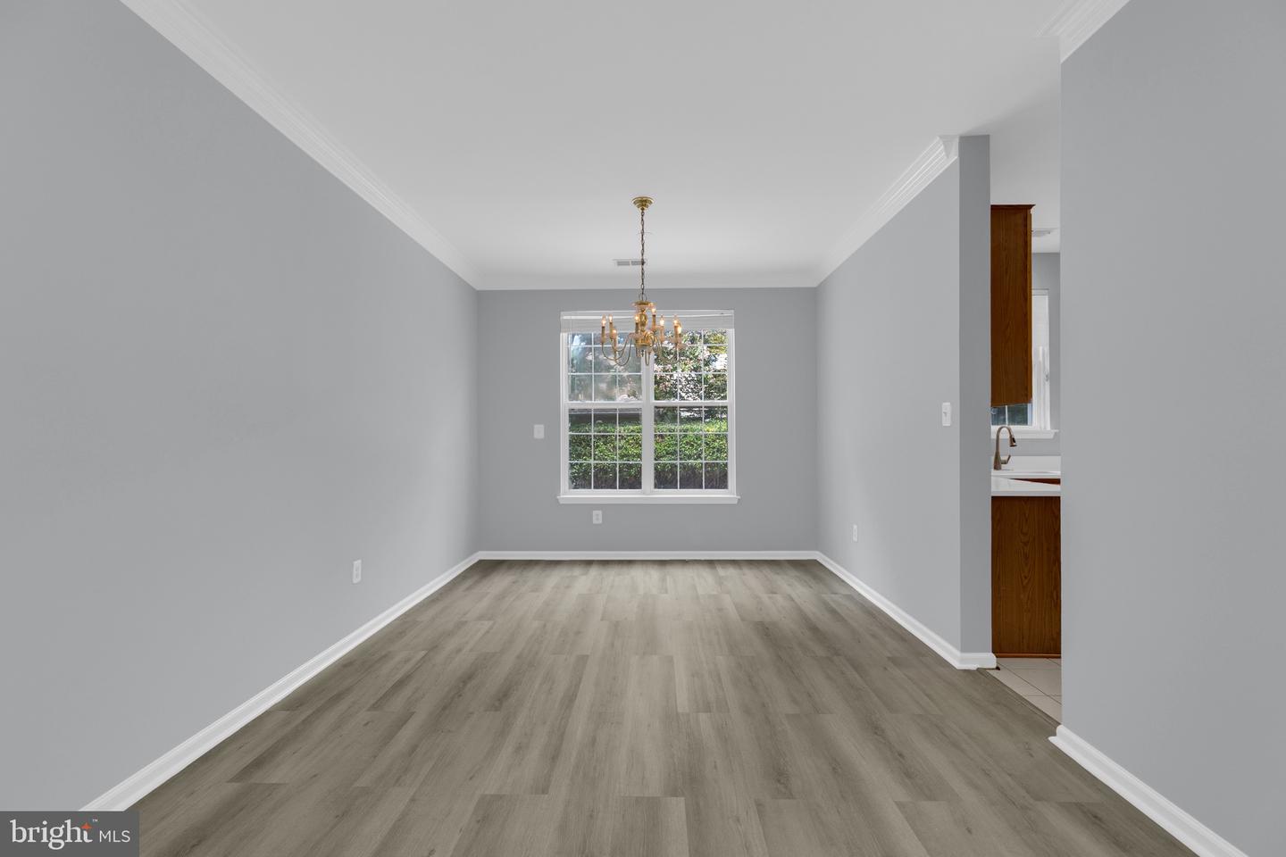20465 Walsheid Ter Property Photo 10