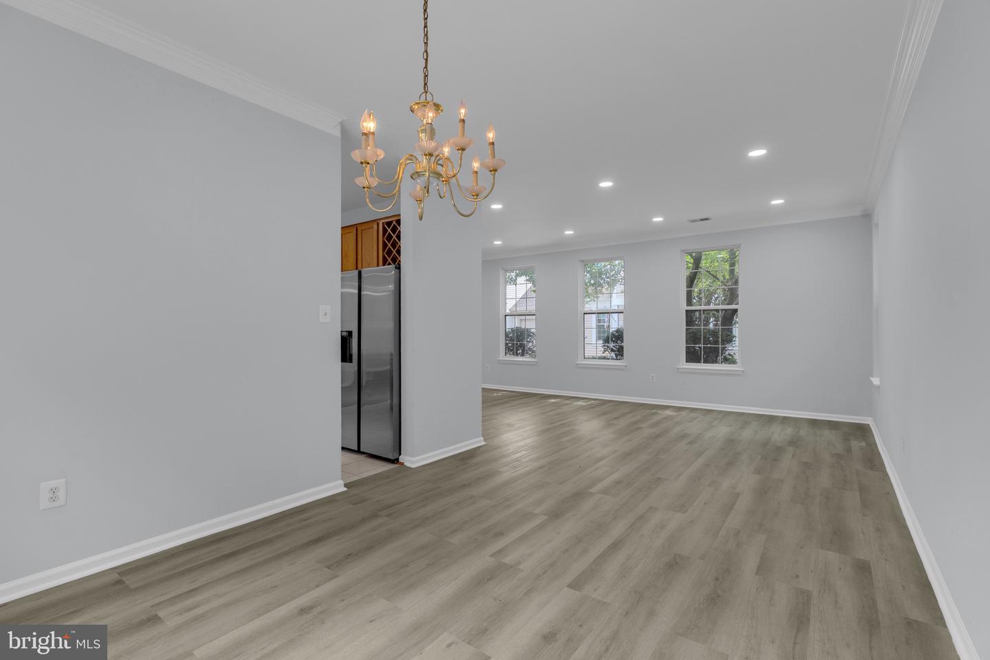 20465 Walsheid Ter Property Photo 12