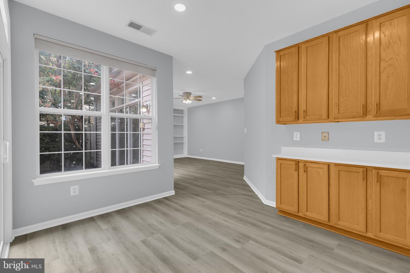 20465 Walsheid Ter Property Photo 17