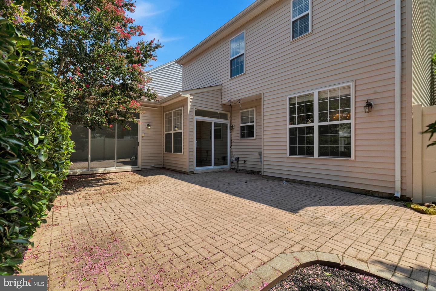 20465 Walsheid Ter Property Photo 36