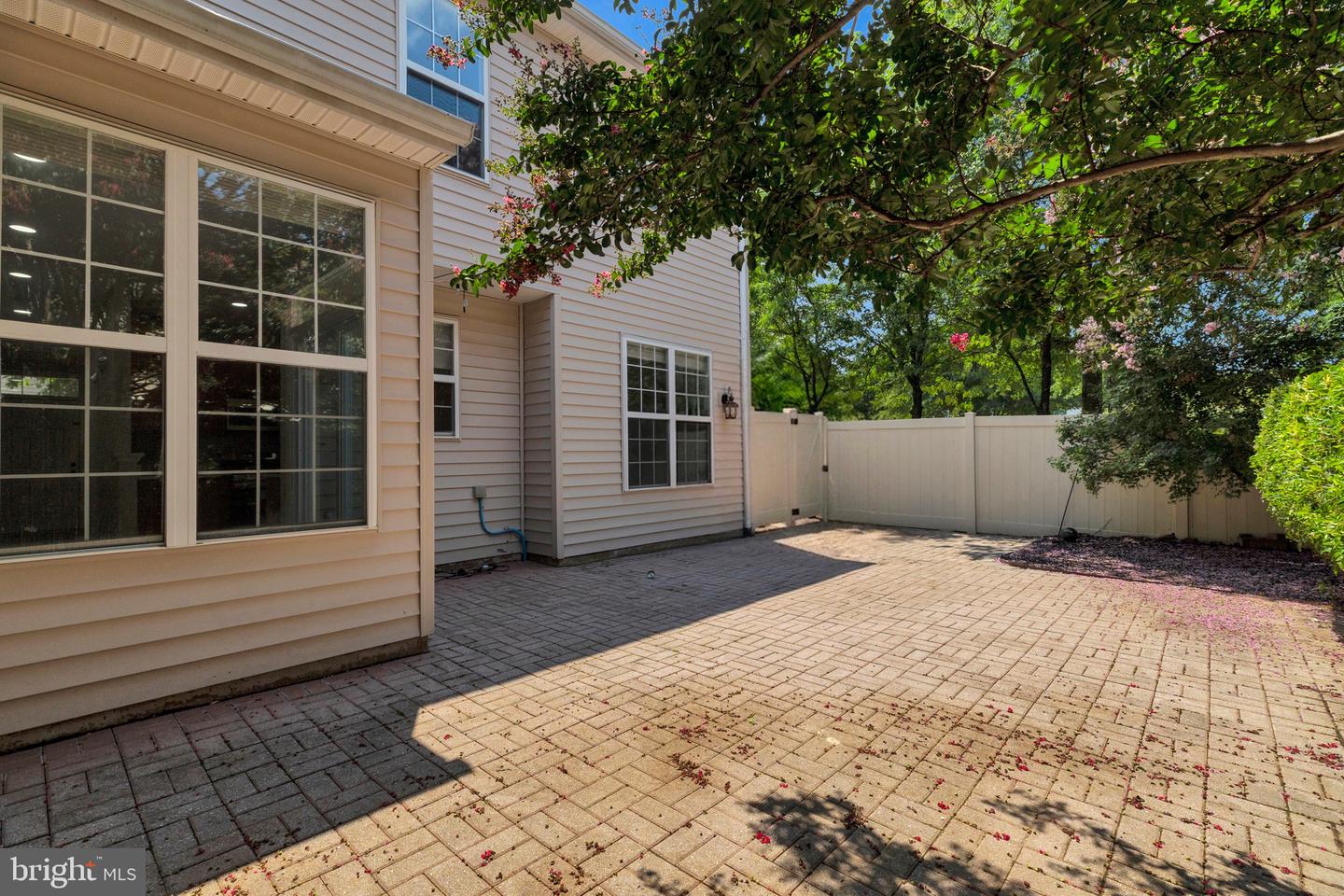 20465 Walsheid Ter Property Photo 37