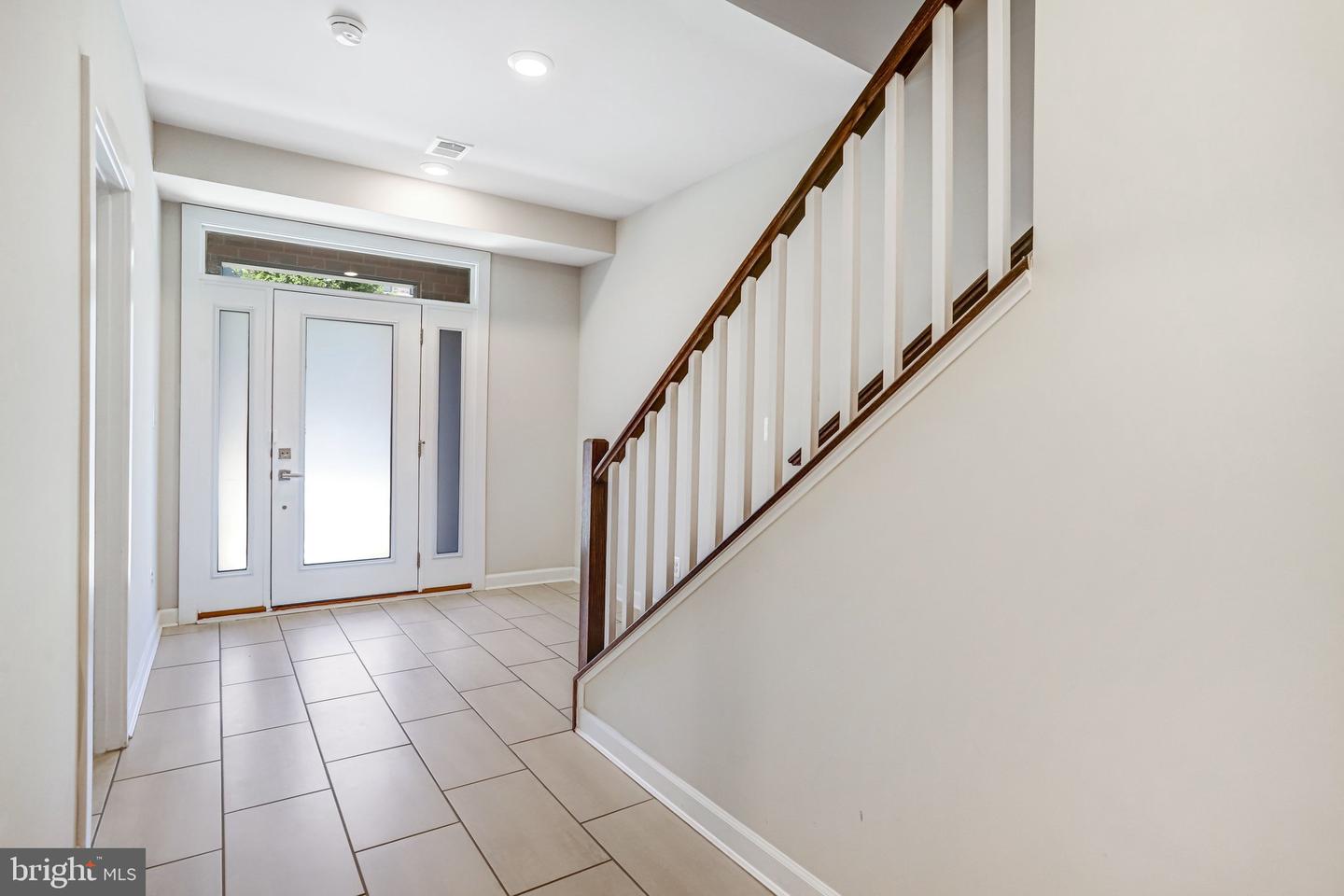 22262 Philanthropic Dr Property Photo 6