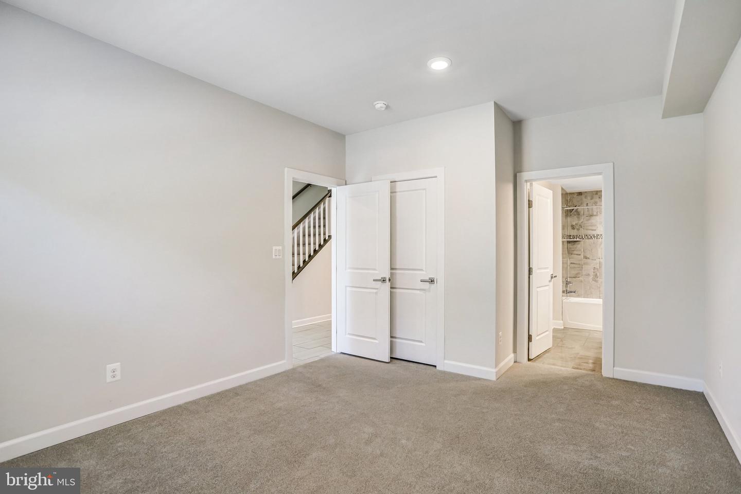 22262 Philanthropic Dr Property Photo 8