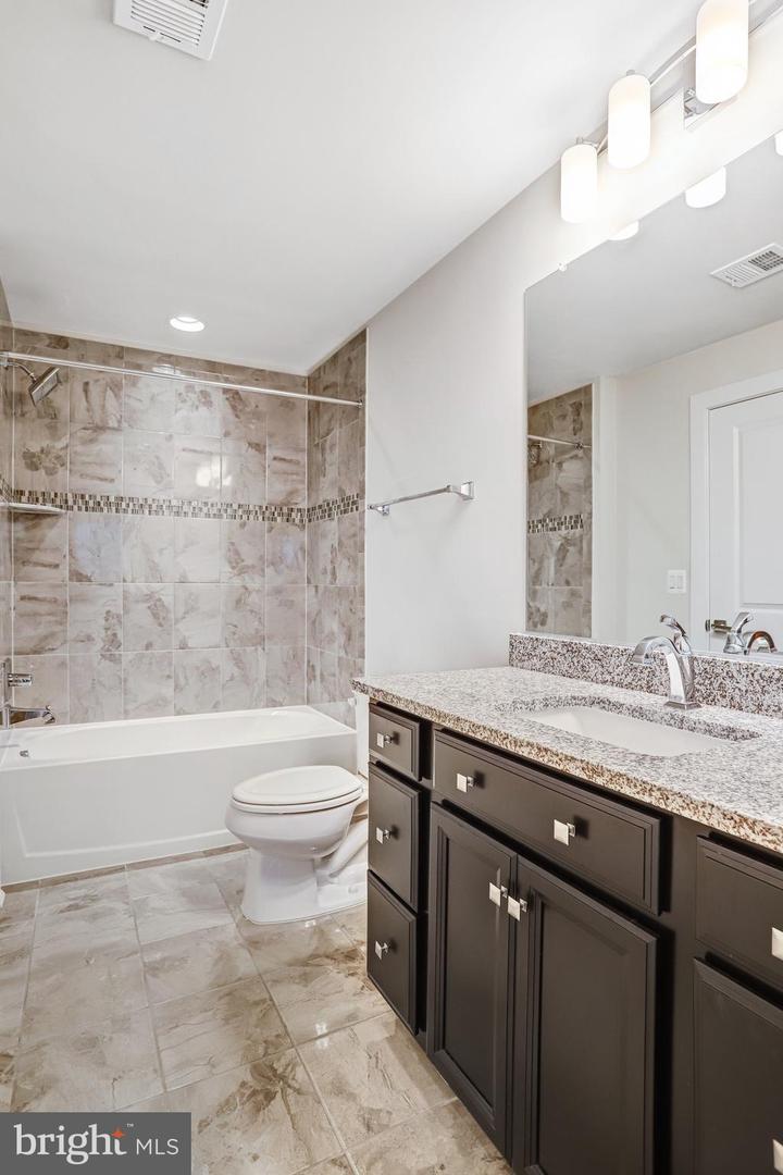 22262 Philanthropic Dr Property Photo 10
