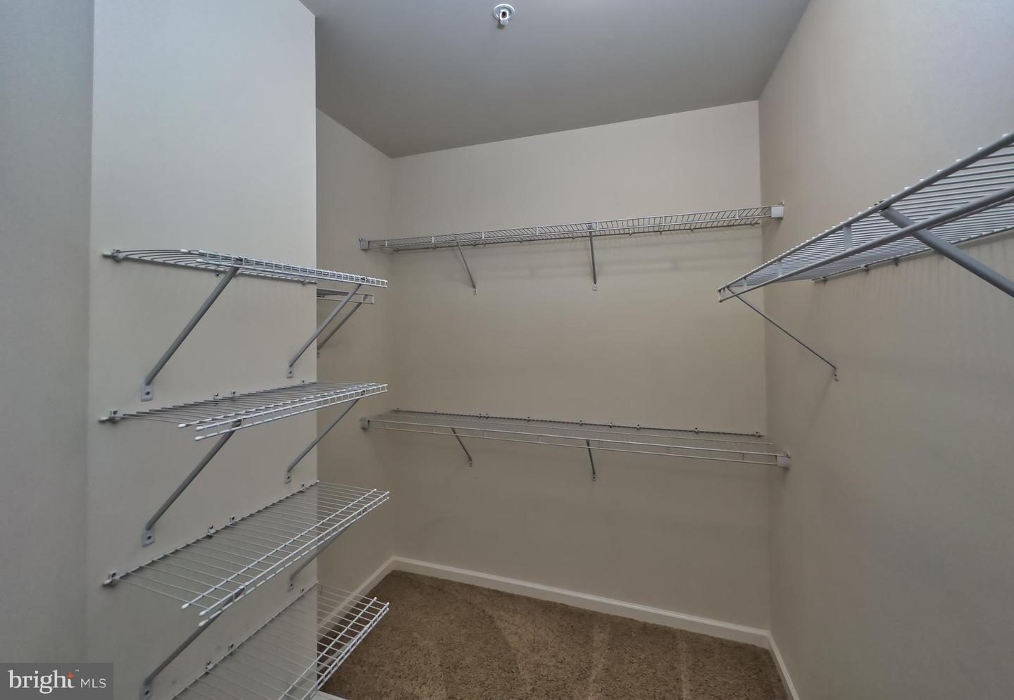 23542 Buckland Farm Ter Property Photo 13