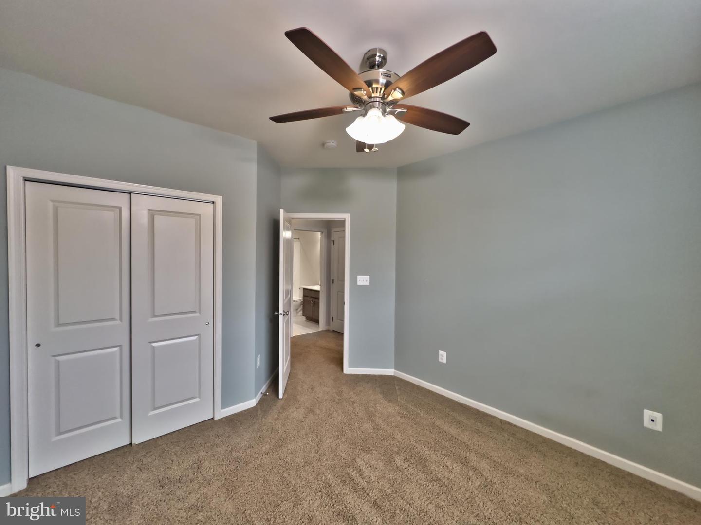 23542 Buckland Farm Ter Property Photo 19