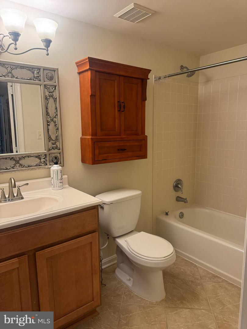 138 Ivy Hills Ter Property Photo 18