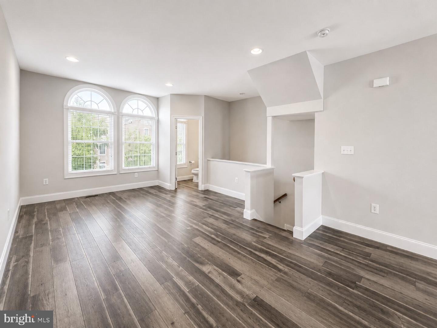 44685 Collingdale Ter Property Photo 6