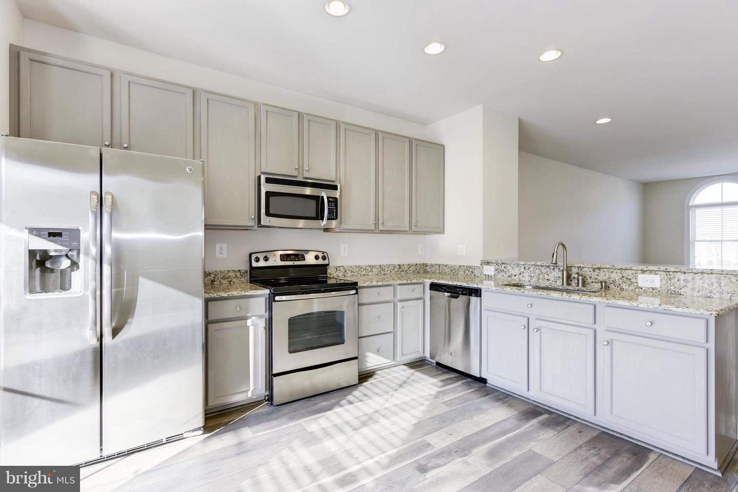 44685 Collingdale Ter Property Photo 10