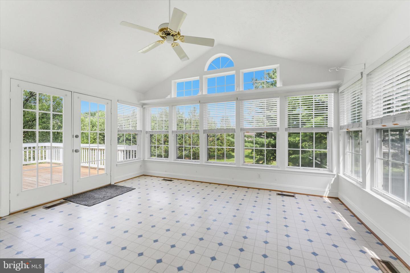 43868 Stronghold Ct Property Photo 18