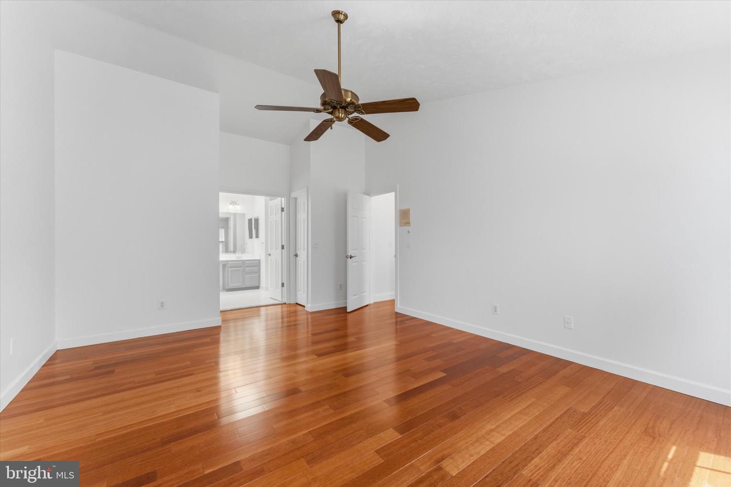43868 Stronghold Ct Property Photo 33