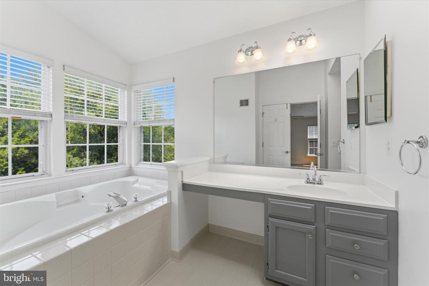 43868 Stronghold Ct Property Photo 34