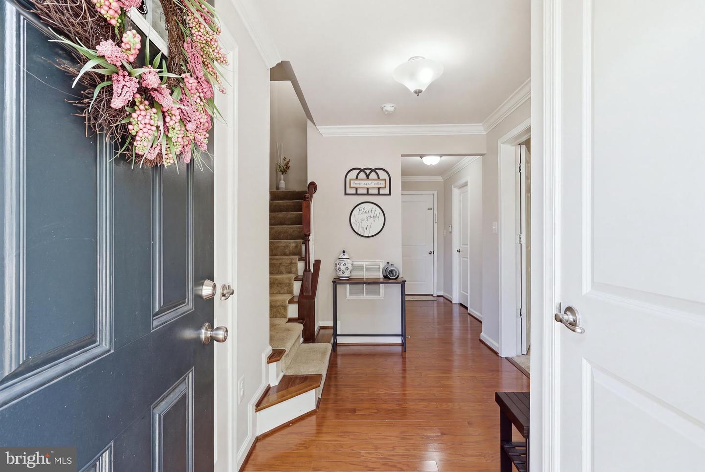42630 Burbank Ter Property Photo 5